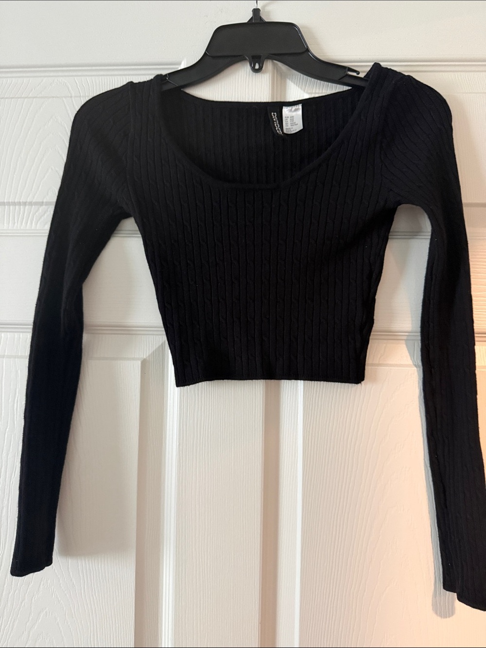Divided Black Ribbed Long-Sleeve Cropped Top